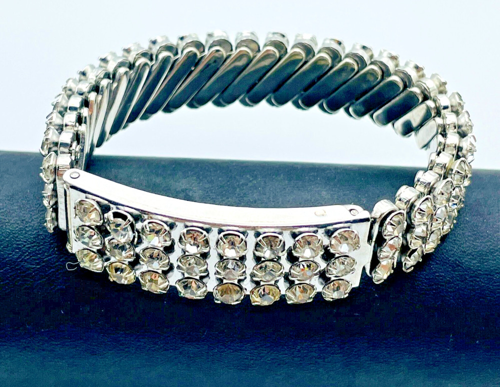 Expansion Locket Bracelet Prong Set Clear Rhinestones Silver Tone Clean Vintage